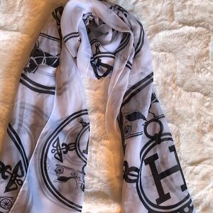 Beautiful black and white scarf